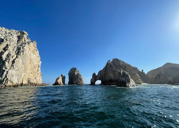 Сasa de vacaciones 2 Bedroom Cabo Marina Walk To & Private Jacuzzi Cabo San Lucas